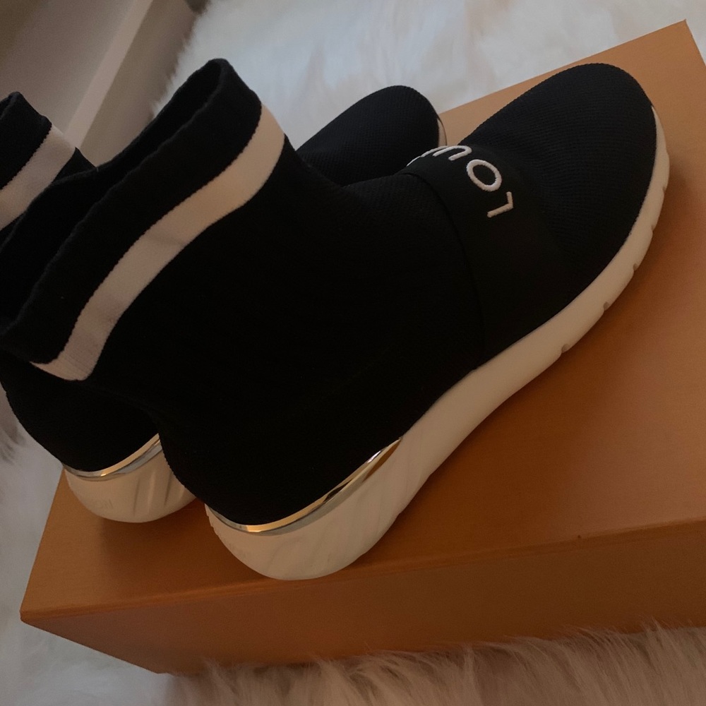 After Game Louis Vuitton Sneakers - Picture 2 of 6